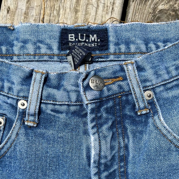 Vintage 90s B.U.M. Equipment Distressed Straight Leg Dad Boyfriend Jeans - Picture 5 of 13